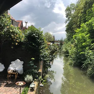 Guest house Bru-lagoon Bruges
