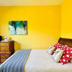Bed & Breakfast Quiet In Richmond